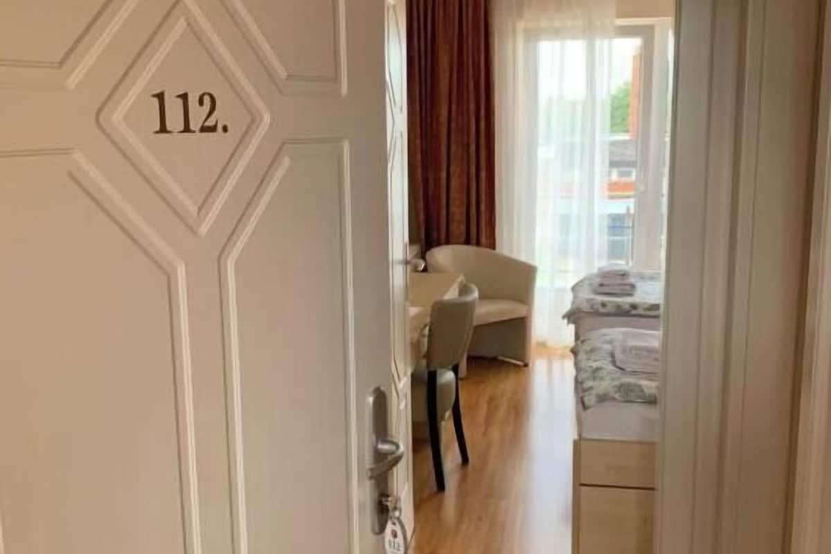 Dobbeltværelse med dobbeltseng eller 2 enkeltsenge