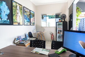 Reception - Pousada papaya (Bonito)