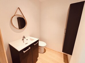 Hair dryer, towels, soap, toilet paper