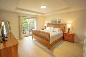 2 habitaciones, tabla de planchar con plancha y cuna de viaje 
