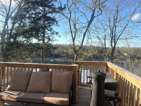 施設の敷地. 3-bedroom luxury condo at Herrington Lake with lakeviews and Tesla charging