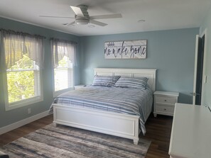 3 bedrooms, WiFi, bed sheets - 3-bedroom luxury condo at Herrington Lake with lakeviews and Tesla charging (Lancaster)