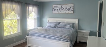 3-bedroom luxury condo at Herrington Lake with lakeviews and Tesla charging