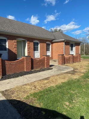 Exterior - Hilltop Haven (Madison)