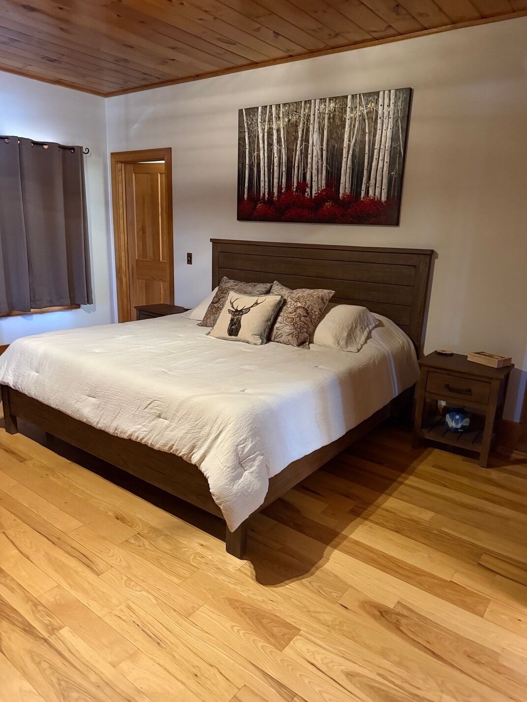 4 bedrooms, WiFi (free), bed sheets