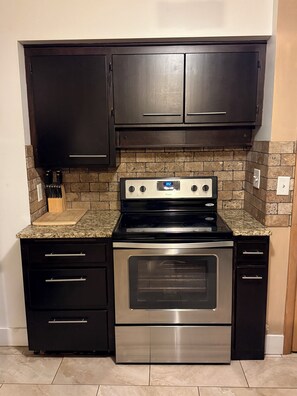 Microwave, oven, stovetop, dishwasher