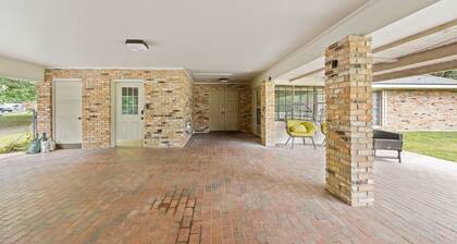Cozy 3BR Ranch Near Lafayette