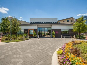 Exterior - Landing | Spectacular 1BD, Gym (Dallas)