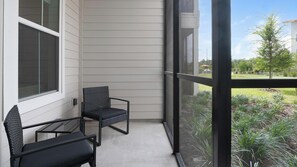 Terrace/patio - Landing | Chic 1BD, Gym, Clubhouse (Kissimmee)