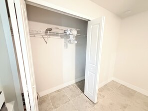 Interior - 3-bedroom house in lovely Lehigh Acres with AC comfort (Lehigh Acres)