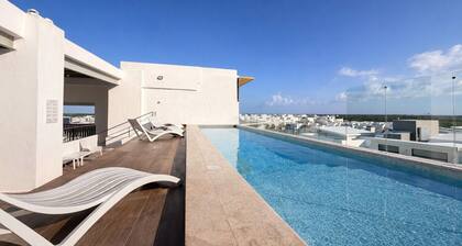Cozy 3BR Penthouse, Private Terrace, BBQ, Pool, Great Views
