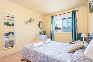 Iron/ironing board, Internet, bed sheets - New! Villa Flor de Lis (Cala en Porter)