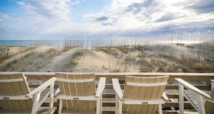 Oceanfront Escape: Coastal Views in Heart of KDH!