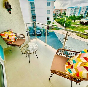 Terrace/patio - Cozy 2BR Retreat w/ Pool, WiFi, Parking – Minutes to Beach (Punta Cana)