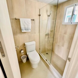 Bathroom - Cozy 2BR Retreat w/ Pool, WiFi, Parking – Minutes to Beach (Punta Cana)