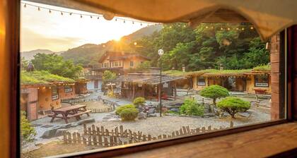 Mungyeong Between Mountains Pet Pension