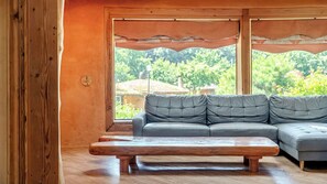 Basic Room, 2 Bedrooms (Mountain Bird Pet(Terrace/Parking)) | 1 bedroom, free WiFi - Mungyeong Between Mountains Pet Pension (Mungyeong)