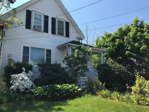 3BR WORLD CUP, Gillette, Xfinity, Wheaton College, Close to Foxboro