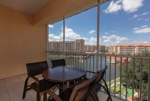 Outdoor dining - 2-bedroom Villa in Westgate Town Center Resort, Kissimmee, Orlando (Kissimmee)
