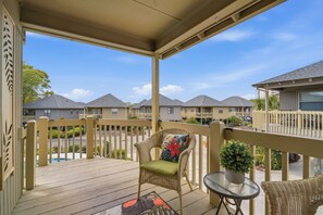 Property grounds - Coastal Gem~Private Beach Access & Pool (Myrtle Beach)