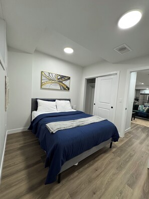 1 bedroom, free WiFi, bed sheets - Cozy 1-bedroom house in Chappelle, just bring your bags (Edmonton)