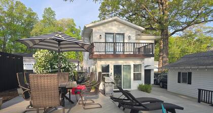 Lake James Lakehouse w/ Deck, Dockspace, Views & room for 8!