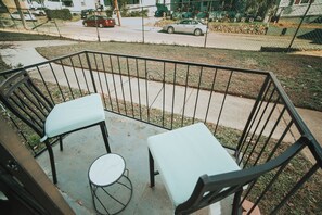 Terrace/patio - 6 Mins Walk to Transfer Co Food Hall/Downtown #C (Raleigh)