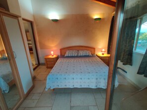 4 bedrooms, Internet - Steinhaus mit Pool im Natur by Interhome (Medulin/Ližnjan)