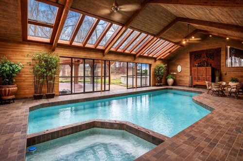 Shoreland Farm | Indoor Pool + Spa | Road America and Elkhart Lake