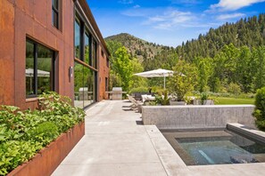 Terrace/patio - The Sun Valley Rusty Barn Estate (Hailey)