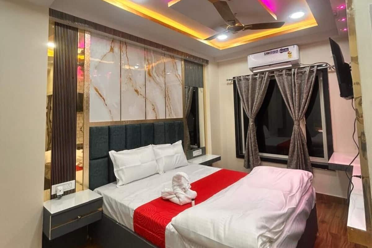 Deluxe Double Room, City View