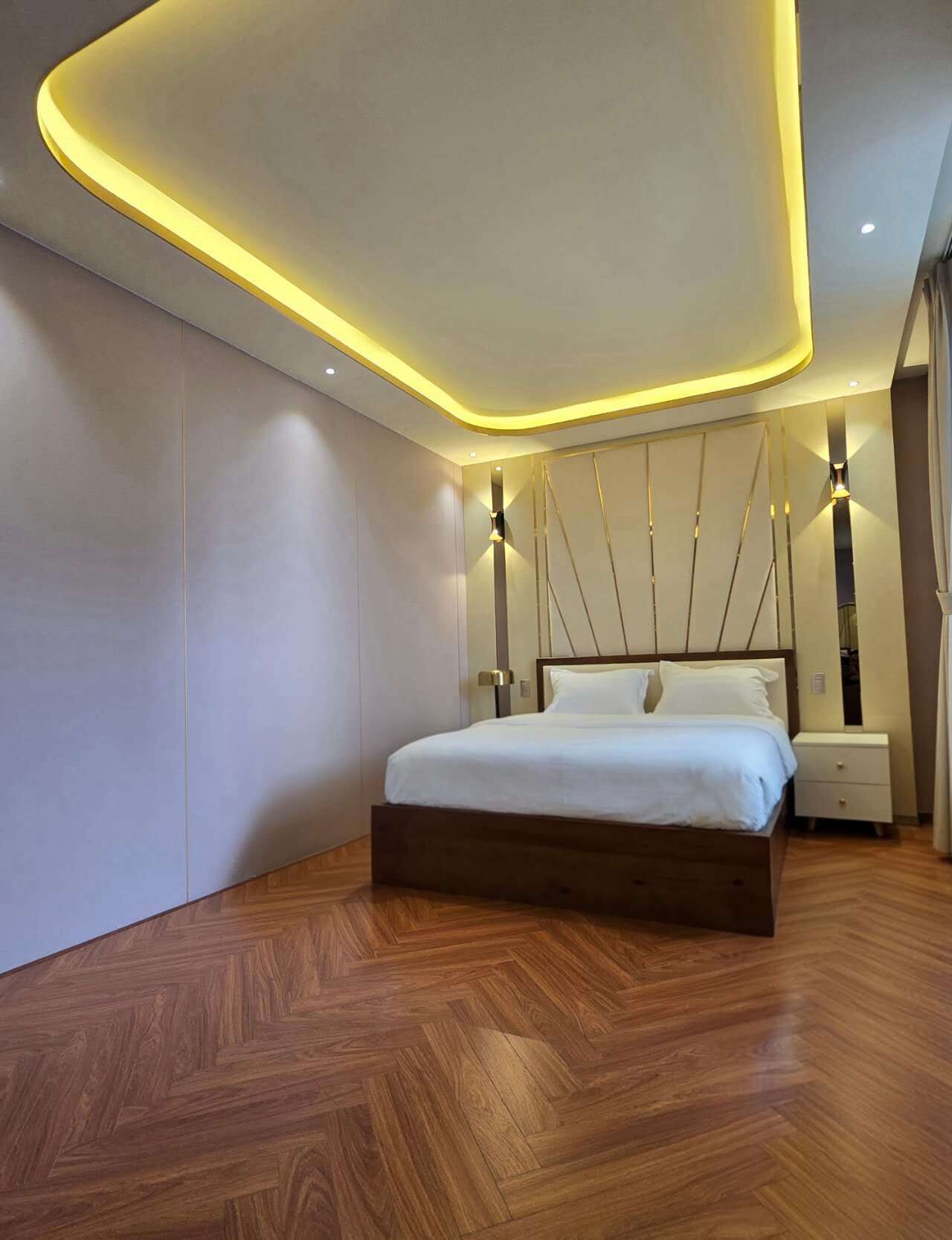 Deluxe Suite, City View