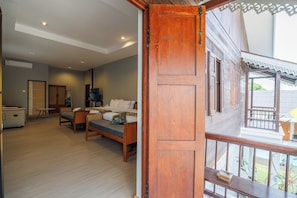 Deluxe Room, Balcony, Pool View | Interior - Cozy Lanna Hotel (Chiang Mai)