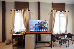 Kamar Superior, balkon, pemandangan kolam renang | Interior