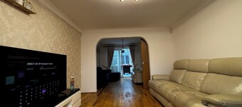 Semi Detached City Retreat - Jacuzzi - Pool Table - Driveway Parking