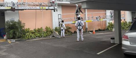 Enceinte de lâhĂ©bergement