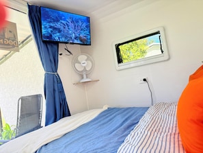 Room - Unique quirky bungalow in the heart of Howard township. (Howard)