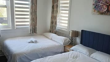 3 bedrooms, iron/ironing board, free WiFi, bed sheets