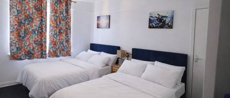 3 bedrooms, iron/ironing board, free WiFi, bed sheets