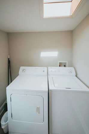 Interior - 12 Min Walk to Riverfront, Mother in Law Studio (Wilmington)
