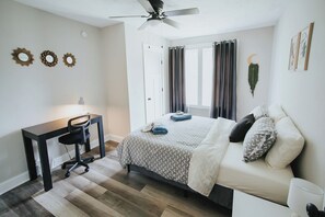 Unclassified image, 5 of 17, button - 12 Min Walk to Riverfront, Beautiful Peaceful Home (Wilmington)