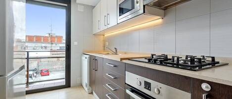 Fridge, microwave, oven, dishwasher
