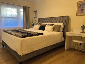 Room - Modern 3BR near Caltech Pasadena King Beds Parking Monthly Stays (Pasadena)