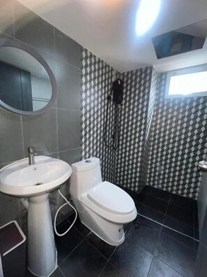 Bathroom - Inntown (Khanong Watthana,)