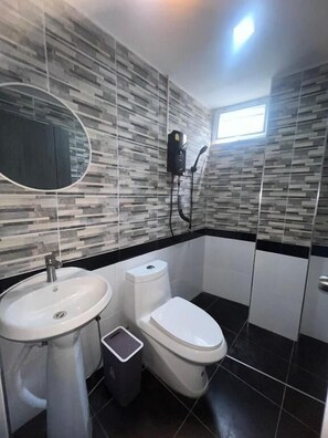 Bathroom - Inntown (Khanong Watthana,)