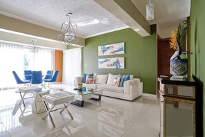 Condo, 3 phòng ngủ, phù hợp cho người khuyết tật, ban công | Phòng ăn
