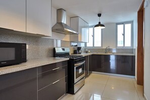 Condo, 3 Bedrooms, Accessible, Balcony | Interior - Luxurious 3-bedroom Condo With City Views in Santo Domingo (Santo Domingo)