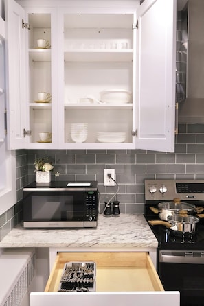 Unclassified image, 3 of 44, button - Entire Suburban Home 15 Mins to Philly & Stadium (Essington)