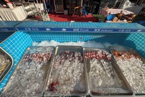 Khu ẩm thực ngoài trời