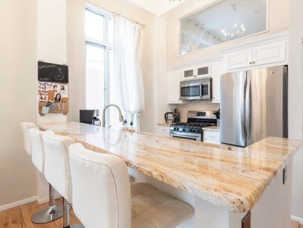 Unclassified image, 1 of 8, button - Extravaganza Condo 10mins from NYC - W/ Amenities - Indoor Pool - Fitness Center (Weehawken Township)